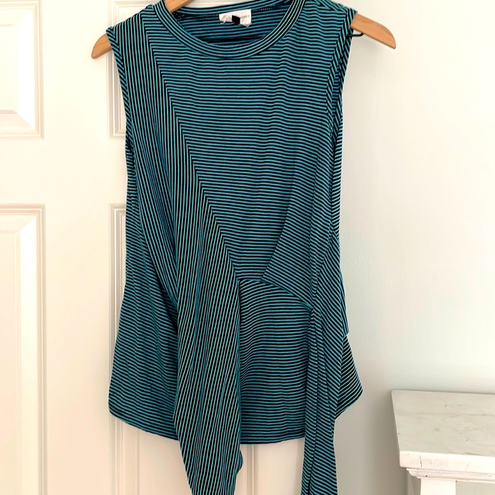 Thyme & honey sleeveless top, excellent condition